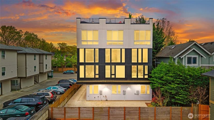 Property photo for 2612 E Yesler Way, Seattle photo 30