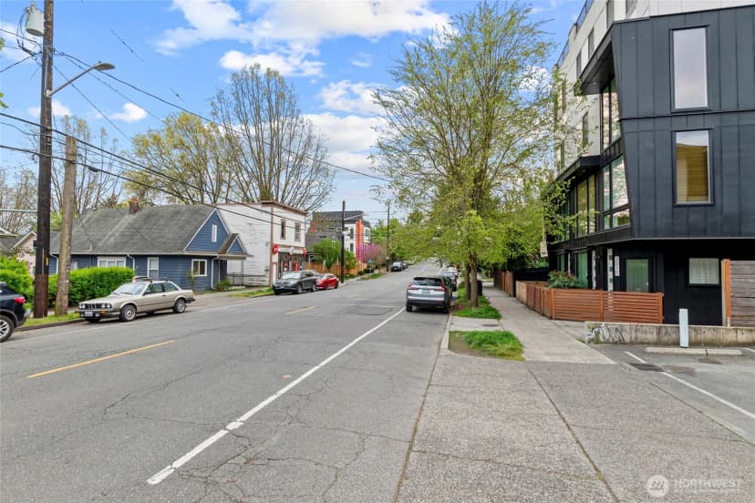 Property photo for 2612 E Yesler Way, Seattle photo 37