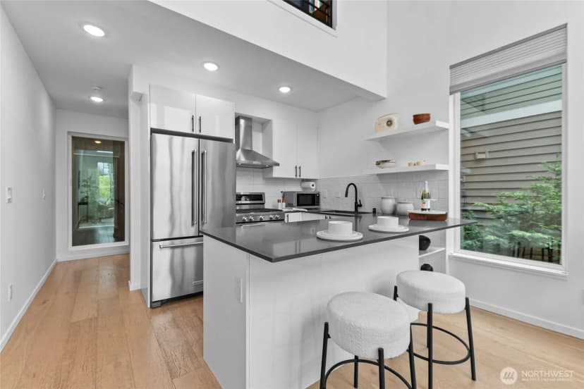 Property photo for 2612 E Yesler Way, Seattle photo 15