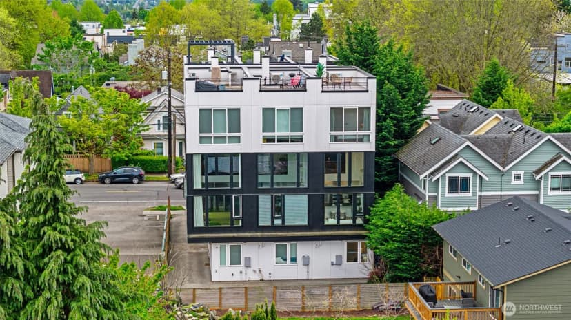 Property photo for 2612 E Yesler Way, Seattle photo 33