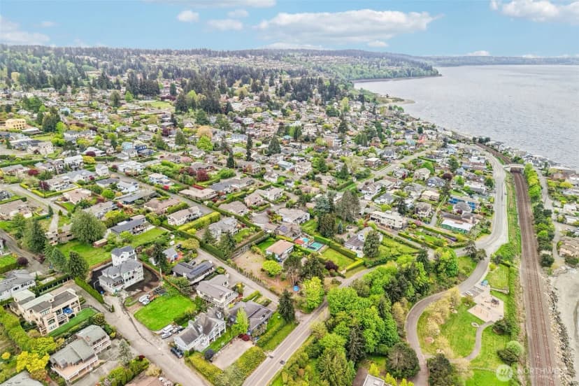Property photo for 2430 Nw 198th Street, Shoreline photo 28