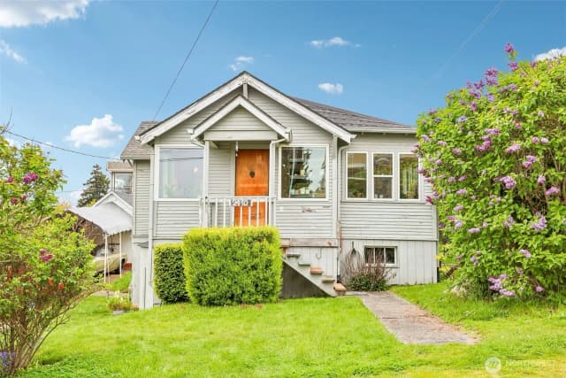 Property photo for 2430 Nw 198th Street, Shoreline