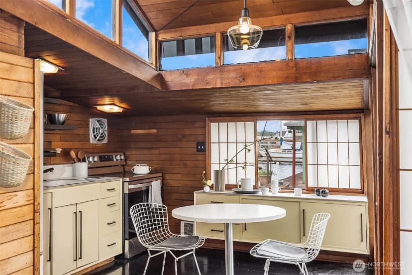 Property photo for 3130 Portage Bay Place E #c, Seattle photo 19