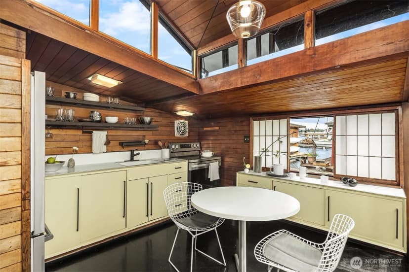 Property photo for 3130 Portage Bay Place E #c, Seattle photo 17