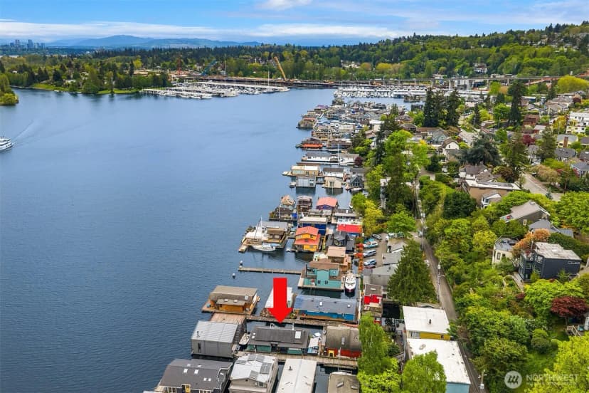 Property photo for 3130 Portage Bay Place E #c, Seattle photo 24