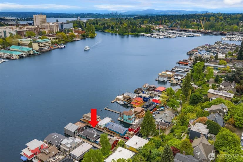 Property photo for 3130 Portage Bay Place E #c, Seattle photo 23