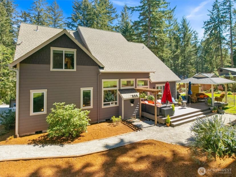 Property photo for 10804 Pioneer Drive, Anderson Island photo 4