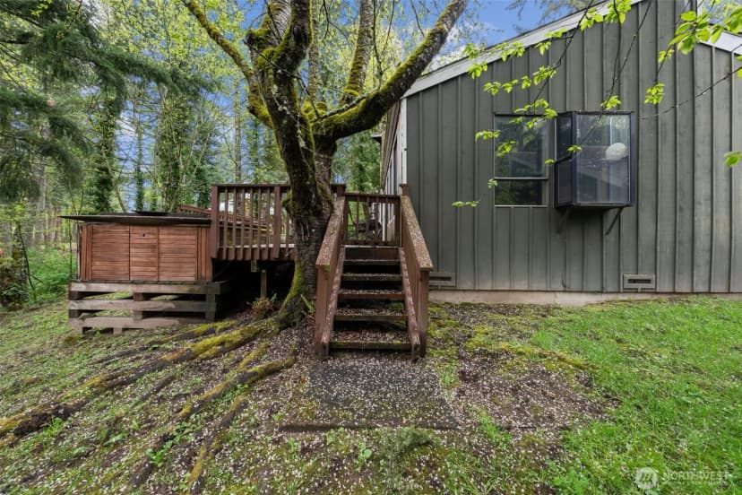 Property photo for 611 208th Avenue Se, Sammamish photo 15