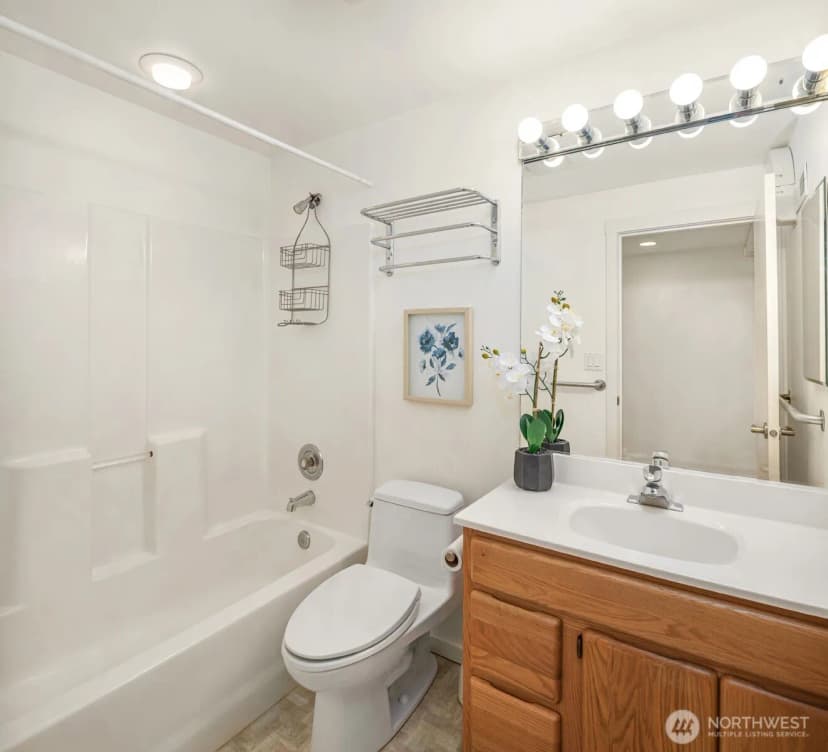 Property photo for 558 20th Avenue, Kirkland photo 27