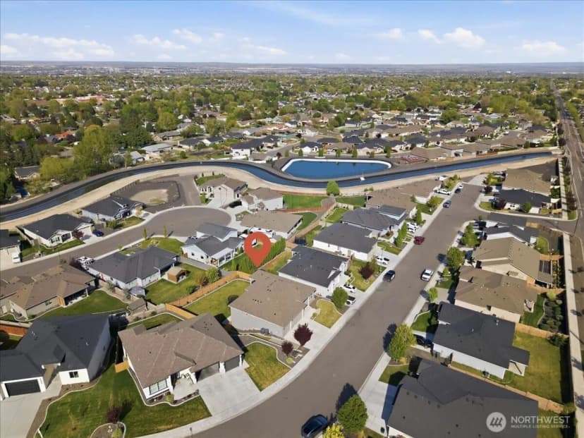 Property photo for 2652 W 44th Place, Kennewick photo 35