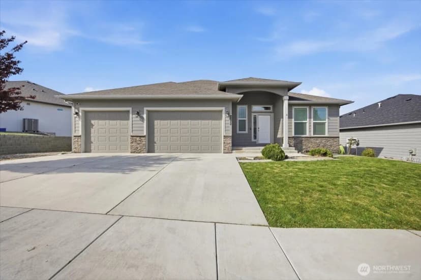 Property photo for 2652 W 44th Place, Kennewick