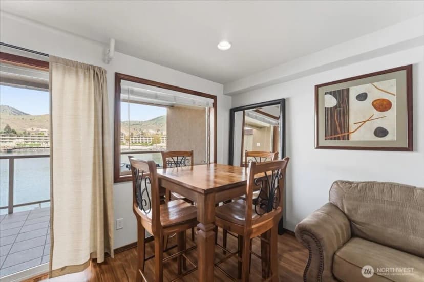 Property photo for 322 W Woodin Avenue #621, Chelan photo 9