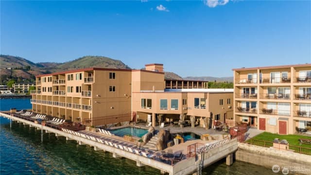 Property photo for 322 W Woodin Avenue #621, Chelan