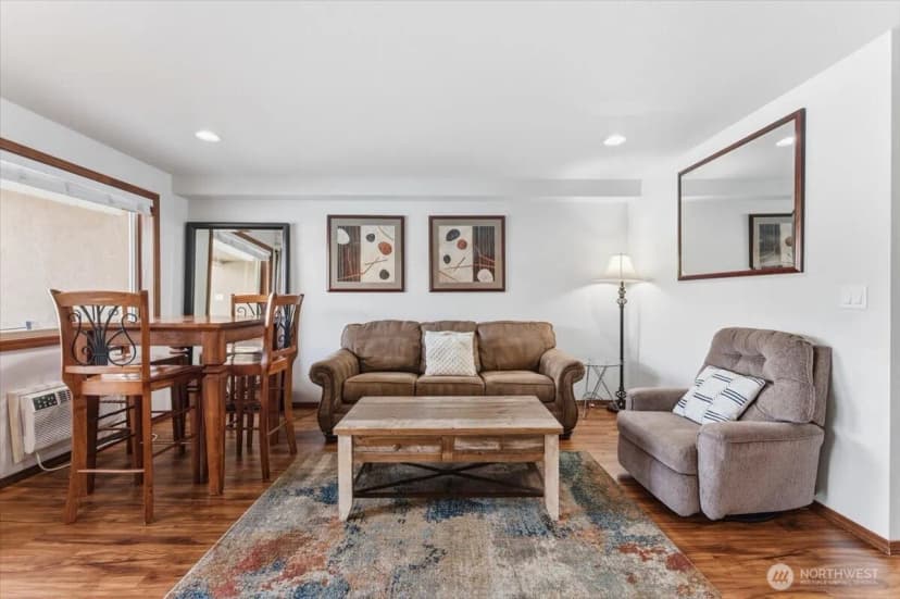 Property photo for 322 W Woodin Avenue #621, Chelan photo 8