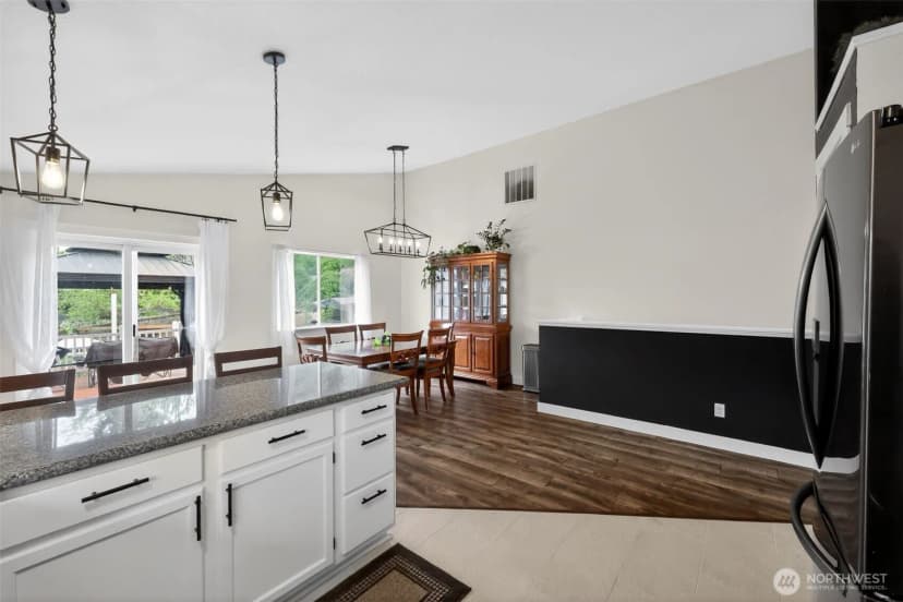 Property photo for 1314 Starlite Court E, Lacey photo 11