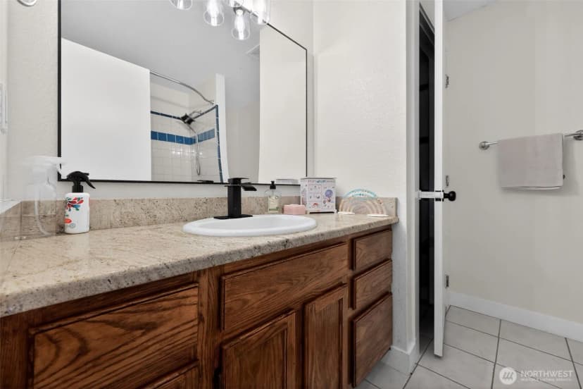 Property photo for 1314 Starlite Court E, Lacey photo 24