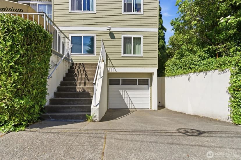 Property photo for 800 N Allen Place #401, Seattle photo 38