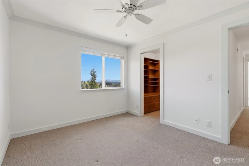 Property photo for 800 N Allen Place #401, Seattle photo 19