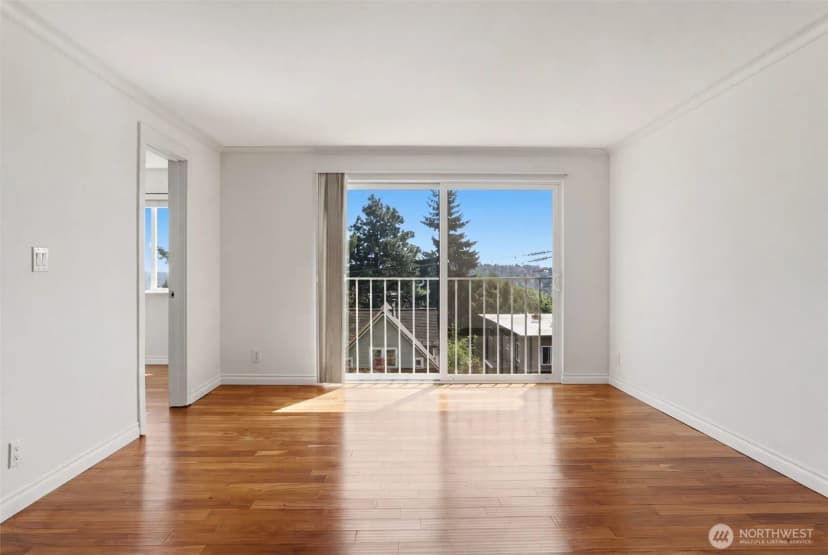 Property photo for 800 N Allen Place #401, Seattle photo 2