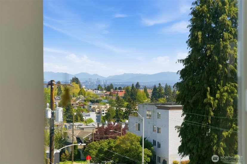 Property photo for 800 N Allen Place #401, Seattle photo 32