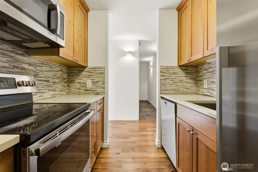 Property photo for 800 N Allen Place #401, Seattle photo 10