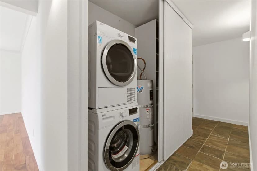 Property photo for 800 N Allen Place #401, Seattle photo 24
