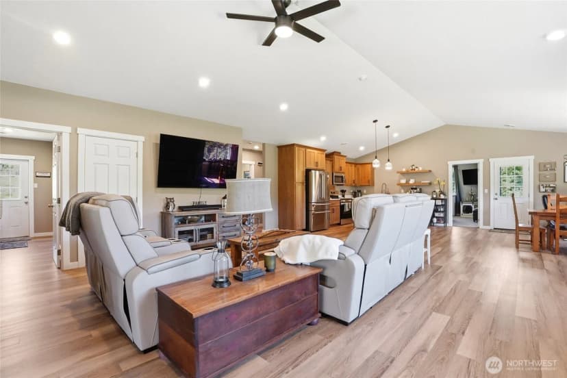 Property photo for 200 Red Hawk Drive, Castle Rock photo 17