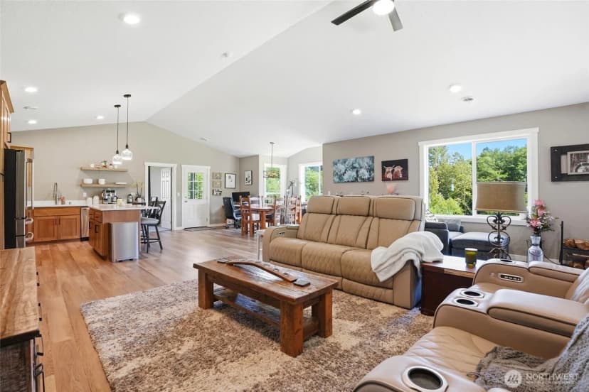 Property photo for 200 Red Hawk Drive, Castle Rock photo 18