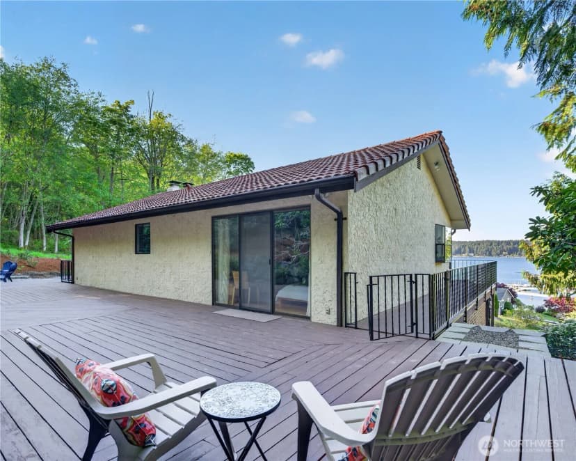 Property photo for 582 North Shore Blvd, Fox Island photo 13