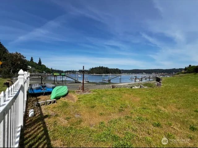 Property photo for 582 North Shore Blvd, Fox Island photo 5