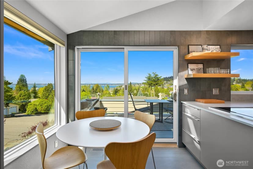Property photo for 220 Bayside Road, Bellingham photo 12