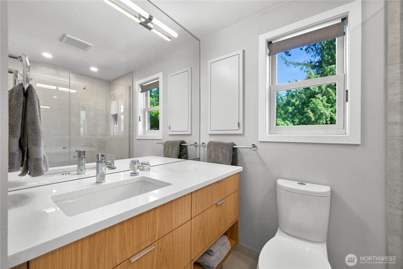 Property photo for 220 Bayside Road, Bellingham photo 25