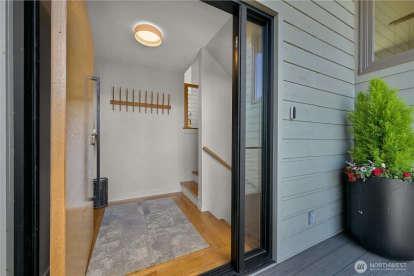 Property photo for 220 Bayside Road, Bellingham photo 7