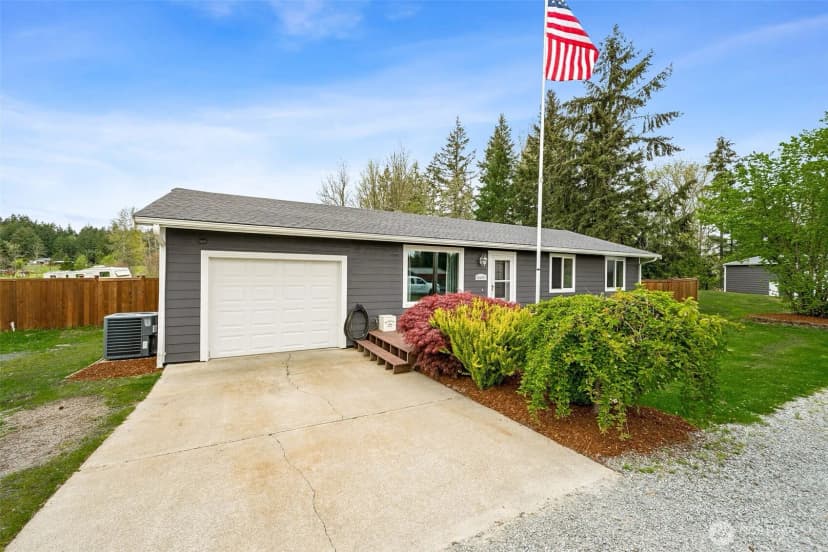 Property photo for 36010 Pulford Road E, Eatonville photo 2