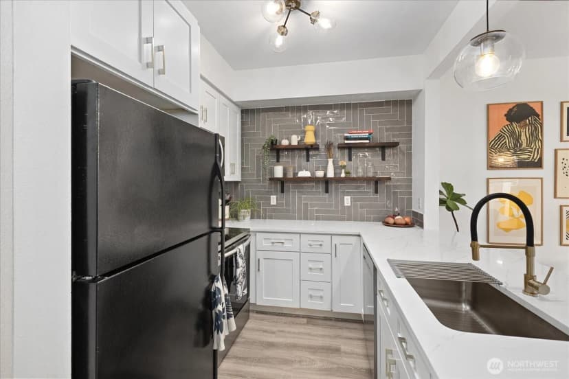Property photo for 13000 Admiralty Way #d103, Everett photo 3
