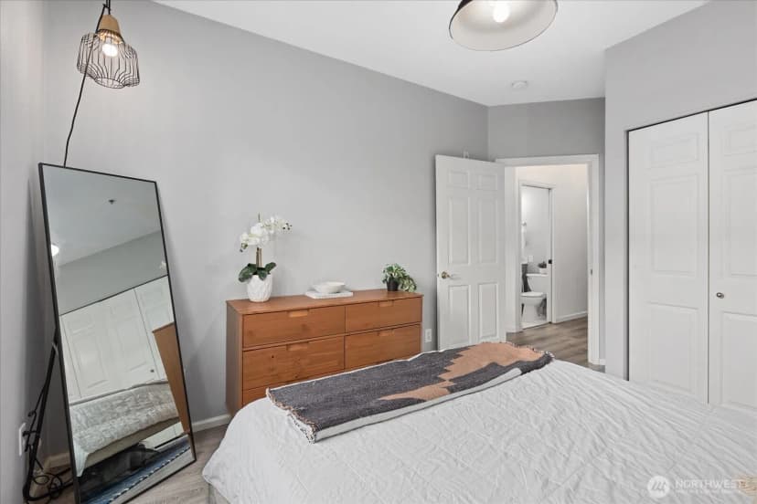 Property photo for 13000 Admiralty Way #d103, Everett photo 14