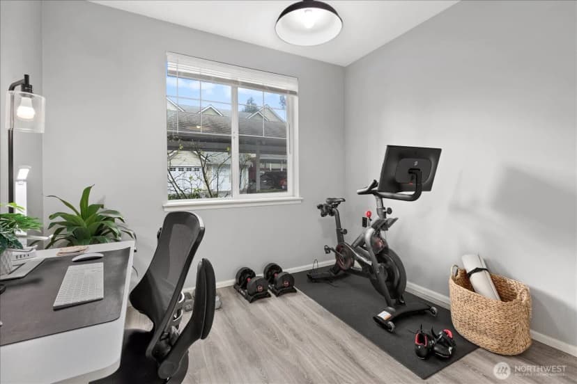 Property photo for 13000 Admiralty Way #d103, Everett photo 17