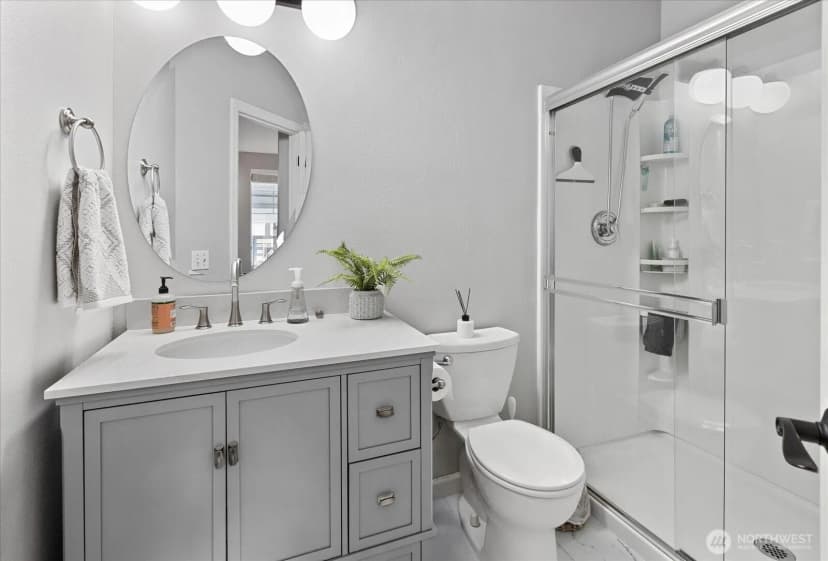 Property photo for 13000 Admiralty Way #d103, Everett photo 16