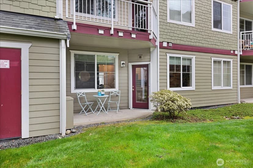 Property photo for 13000 Admiralty Way #d103, Everett photo 23