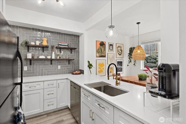 Property photo for 13000 Admiralty Way #d103, Everett