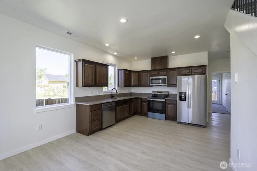 Property photo for 624 Aster Street S, Soap Lake photo 5
