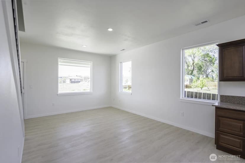 Property photo for 624 Aster Street S, Soap Lake photo 8