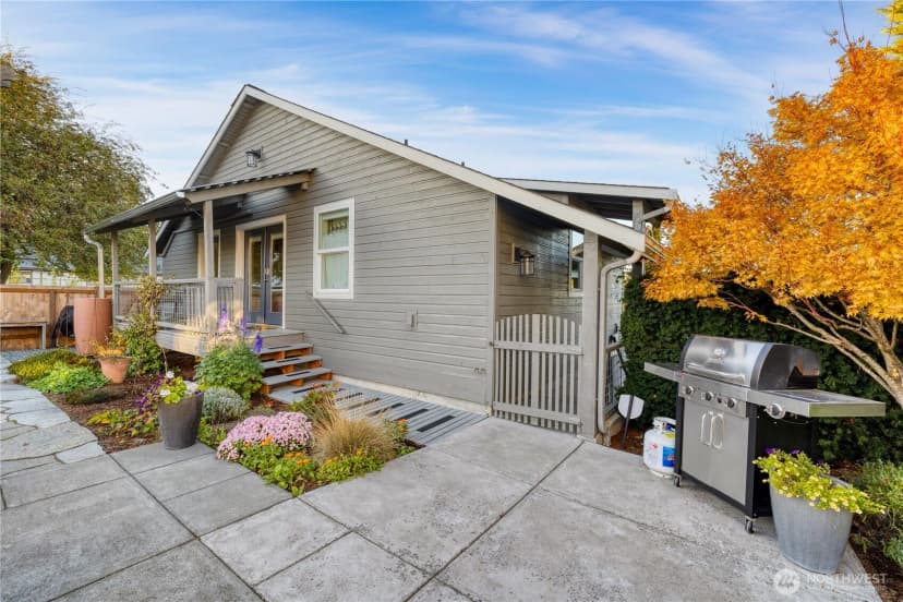 Property photo for 806 Nw Alexander Street, Coupeville photo 5