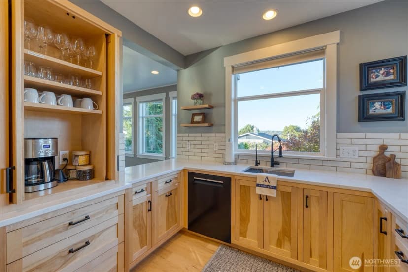 Property photo for 806 Nw Alexander Street, Coupeville photo 11