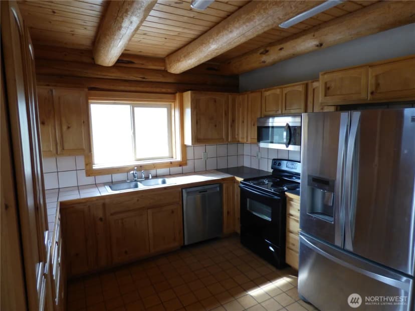 Property photo for 391 Indian Dan Canyon Road, Brewster photo 20
