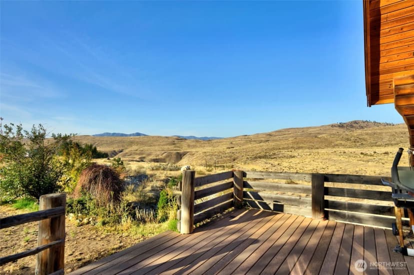 Property photo for 391 Indian Dan Canyon Road, Brewster photo 12