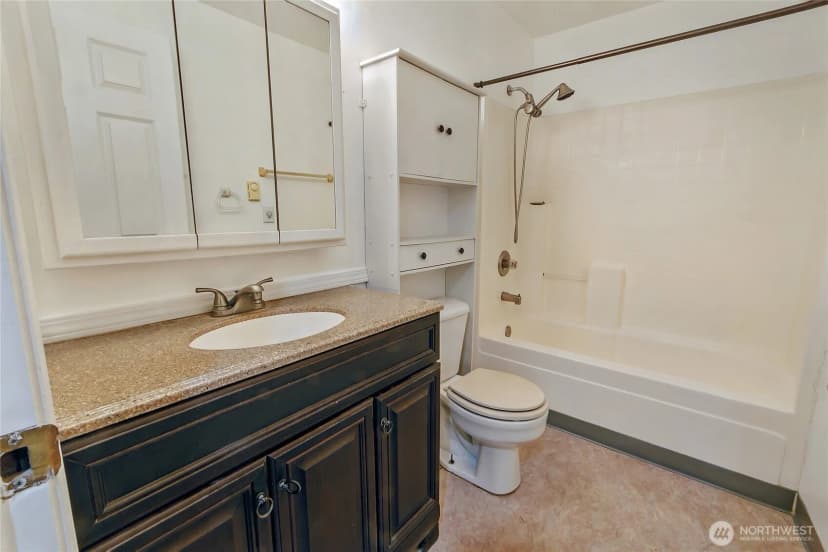 Property photo for 22015 146th Avenue E, Graham photo 32