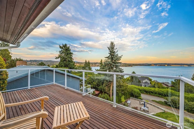 Property photo for 8246 E Mercer Way, Mercer Island photo 14