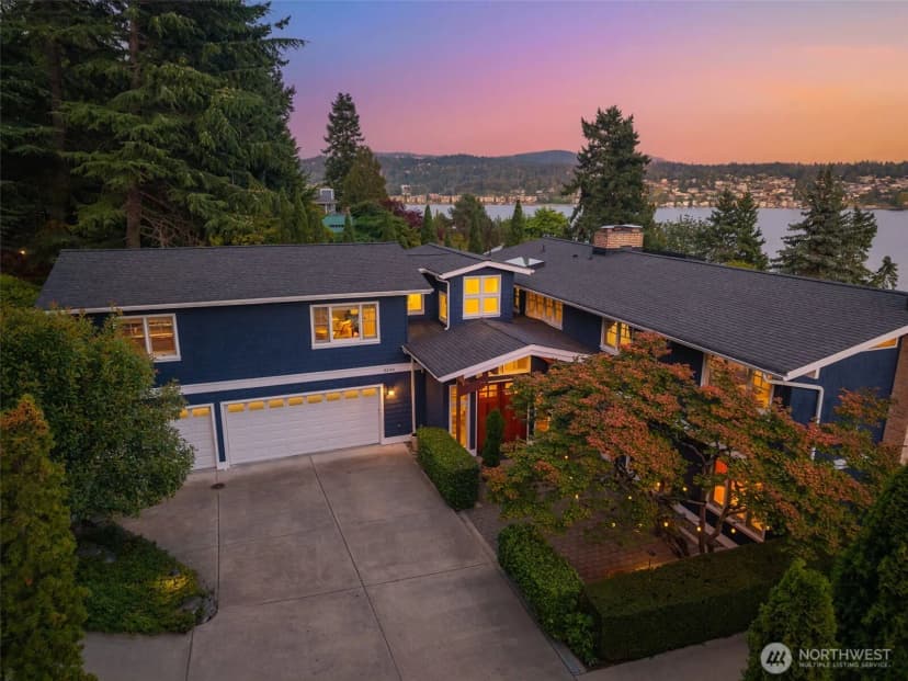 Property photo for 8246 E Mercer Way, Mercer Island photo 3