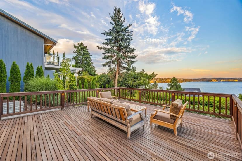 Property photo for 8246 E Mercer Way, Mercer Island photo 32